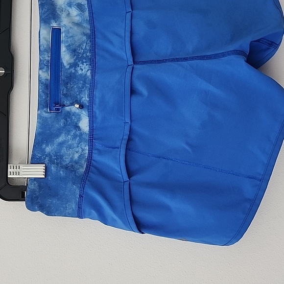 Lululemon Run Times Short 4-way Stretch Tidal Trip Pipe Dream Blue Size 6 - Picture 9 of 14